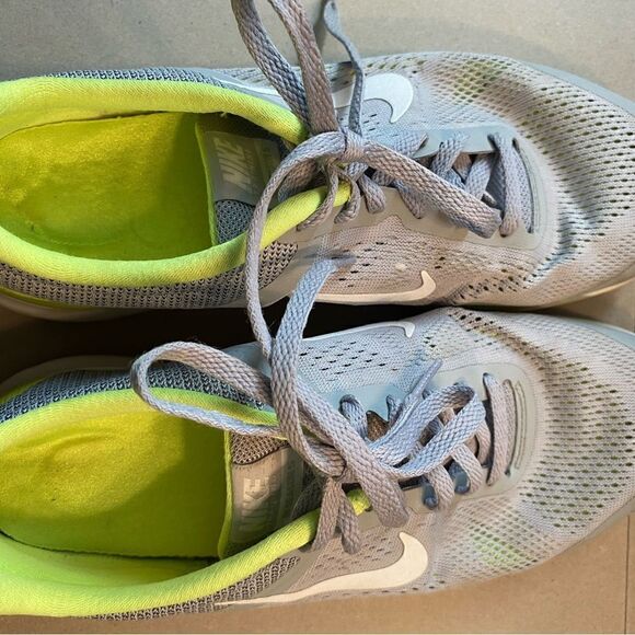 Nike 807333-003 Grey Green In Season TR 4 Cross Trainer Running Shoes Sz 8.5 - Picture 5 of 7